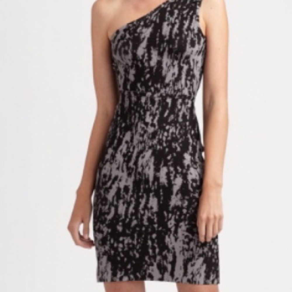NWOTBCBGMAXAZARIA form-fitting, one shoulder dress